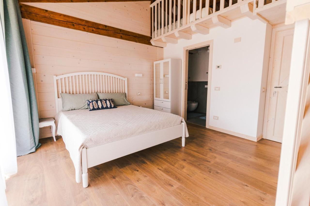 B&B Al Fienile 파데르도 델 그라파 외부 사진