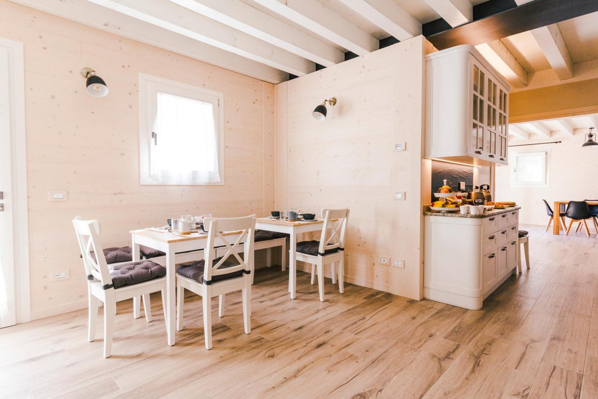B&B Al Fienile 파데르도 델 그라파 외부 사진